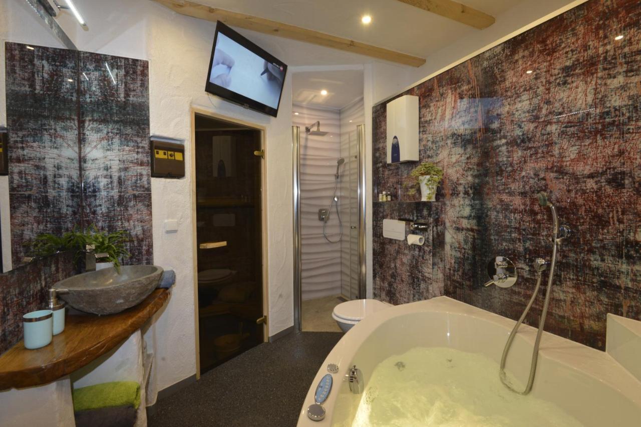 Eifel Kate, Relaxen Mit Sauna Und Whirlpool Кроненбург Экстерьер фото